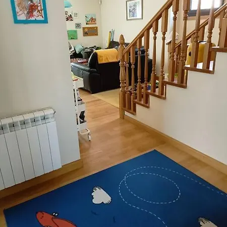 De Roi Casa En La Ciudad אורנסה