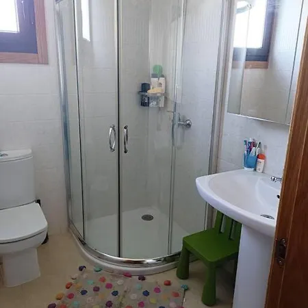 De Roi Casa En La Ciudad בית נופש