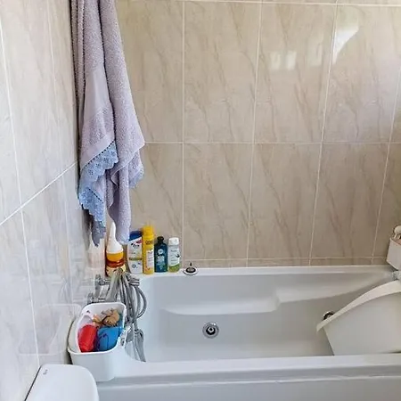 De Roi Casa En La Ciudad * אורנסה