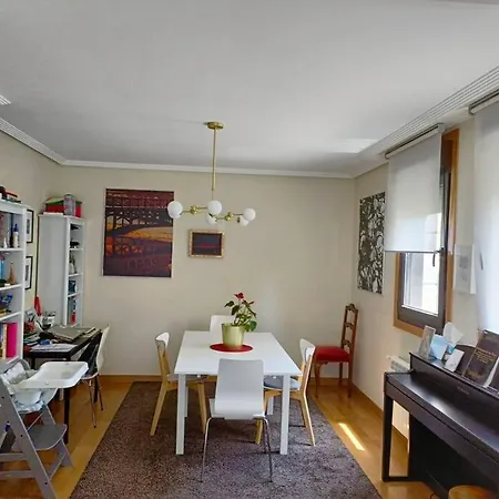 De Roi Casa En La Ciudad * אורנסה